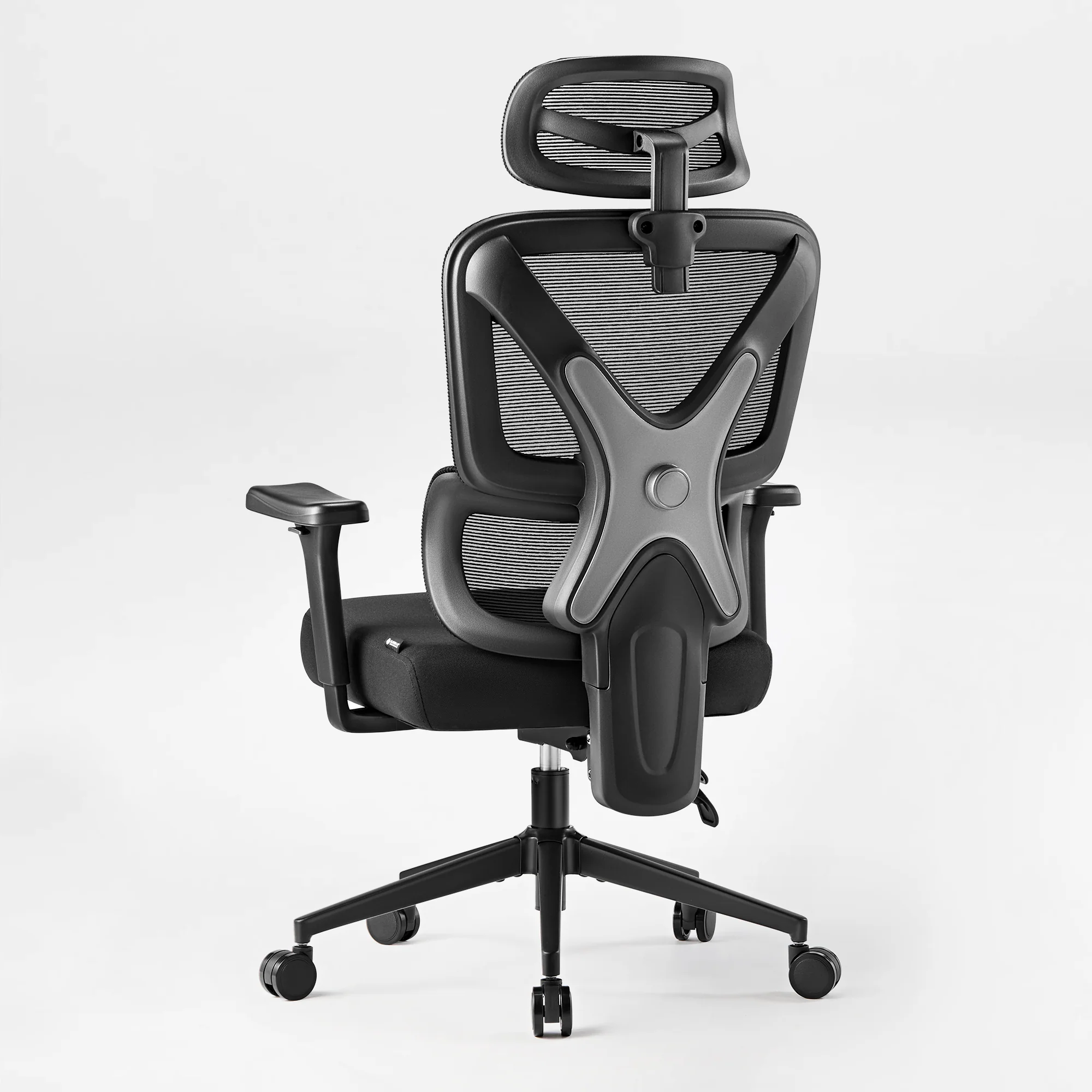 Which Chair Material Offers Better Ergonomic Support